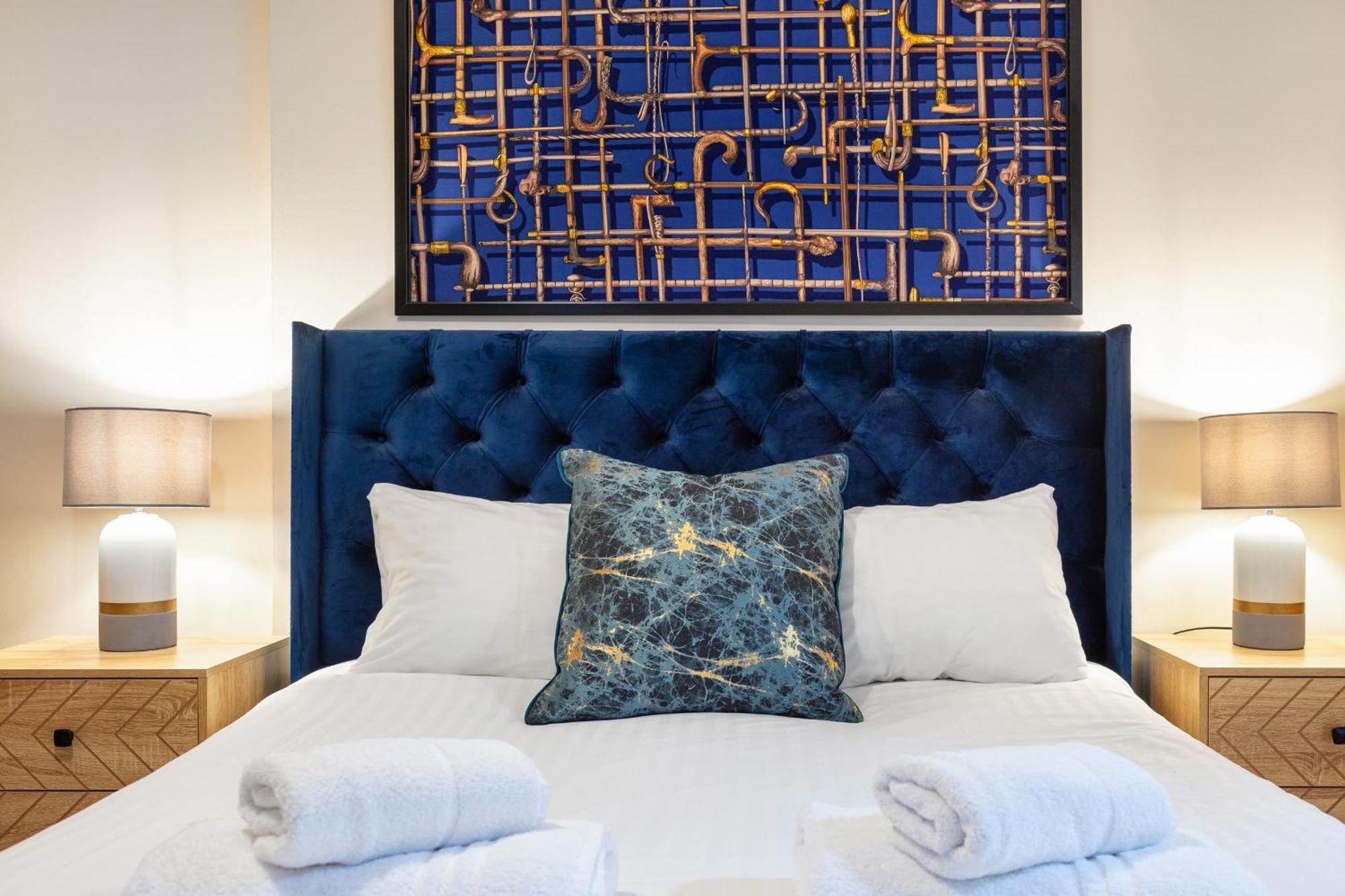Elegant Kensington Apartment With Patio London Bagian luar foto